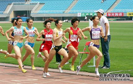 淄博第十八中学田径队荣获2025年山东省田径冠军赛两项冠军